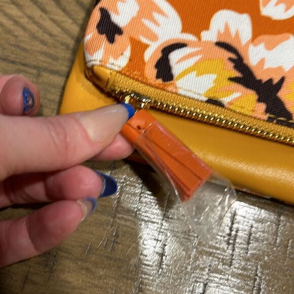 NWOT Rachel Pally floral clutch - Picture 3 of 8